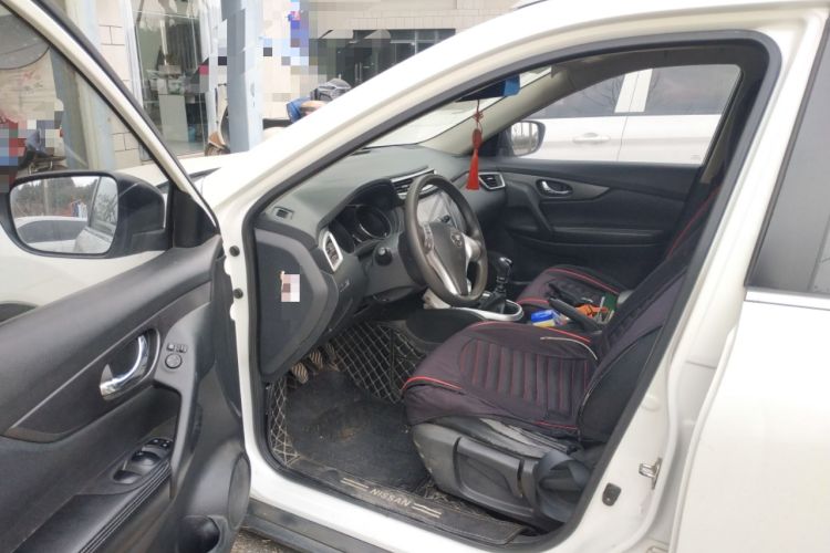 Used Nissan X-Trail 2017 2.0L Manual Classic Edition 2WD
