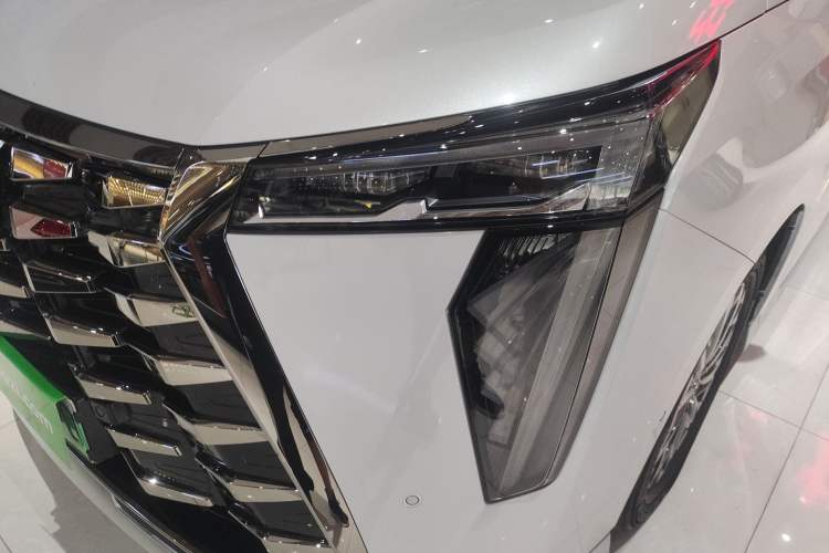 Used GAC Trumpchi Xiangwang M8 2025 Kunkun Series Ultra First-Class Cabin