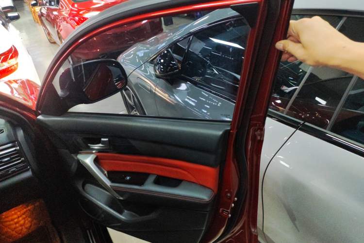 Used Haval H2 2018 Blue-Label 1.5T Dual-Clutch Two-Wheel-Drive Luxury Model