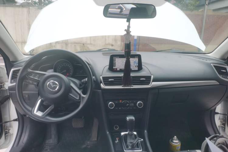 Used Mazda 3 Axela 2017 Sedan 1.5L Automatic Luxury Model Emission Standard China V