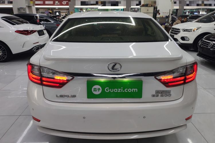 Used Lexus ES 2015 200 Comfort Edition Rear