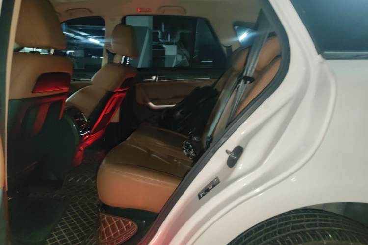 Used Haval H8 2015 2.0T Two-Wheel-Drive Elite Version