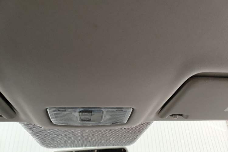 Used Jetta VS5 2022 280TSI Manual Advanced Trim Headliner