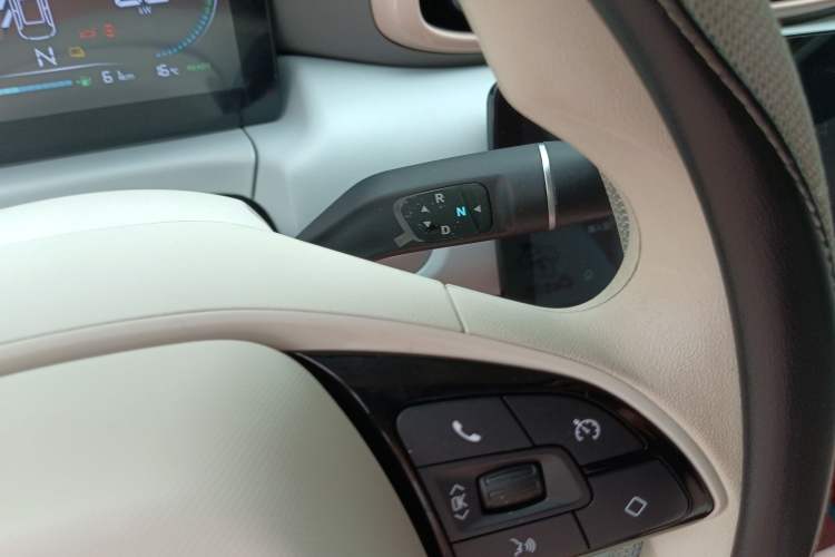 Used Leapmotor T03 2025 310 Comfort Edition Gear Lever