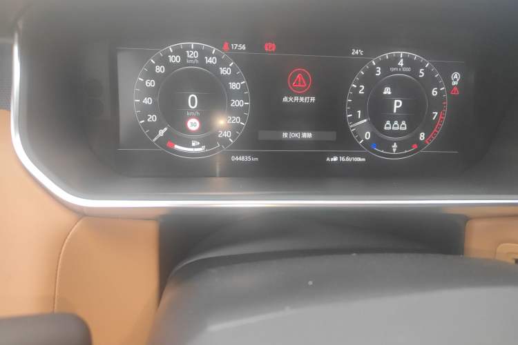 Used Land Rover Range Sport 2022 3.0 L6 YAO Black Edition Odometer Close Up