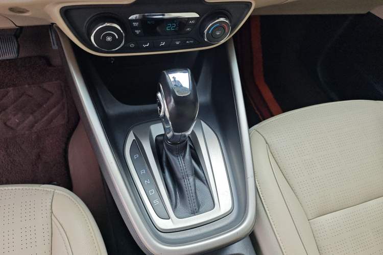 Used Ford Escort 2015 1.5L Automatic Fashion Model Gear Lever