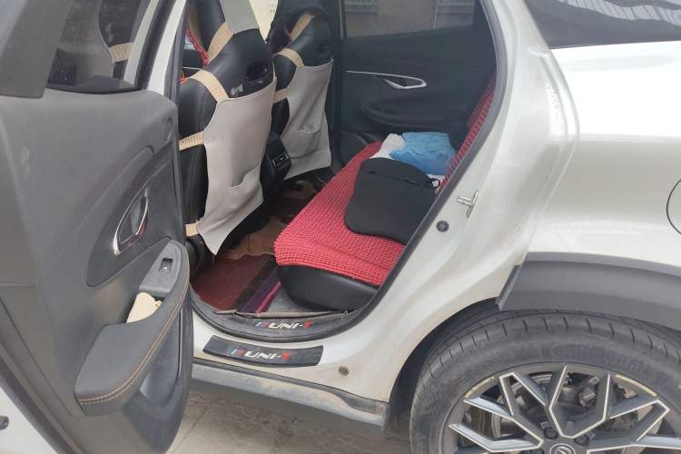 Used Changan UNI-T 2022 1.5T Prestige Version
