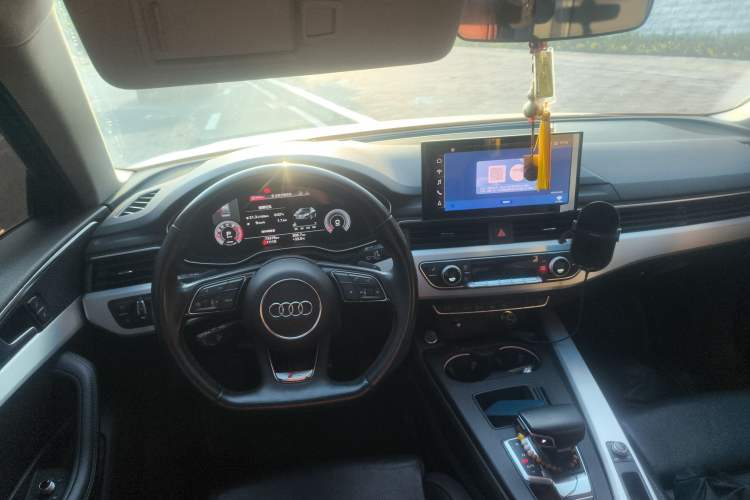 Used Audi A4L 2022 40 TFSI Luxury Dynamic Model