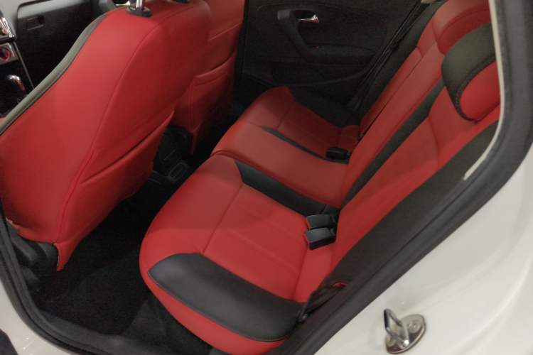 Used Volkswagen Polo 2014 1.6L Automatic Comfort Edition
