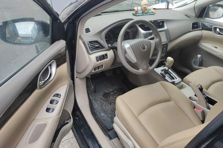 Used Nissan Sylphy 2012 1.6XE CVT Comfort Edition Driver Seat