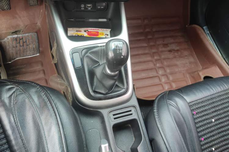 Used Kia KX3 2015 1.6L Manual Two-Wheel-Drive GLS
