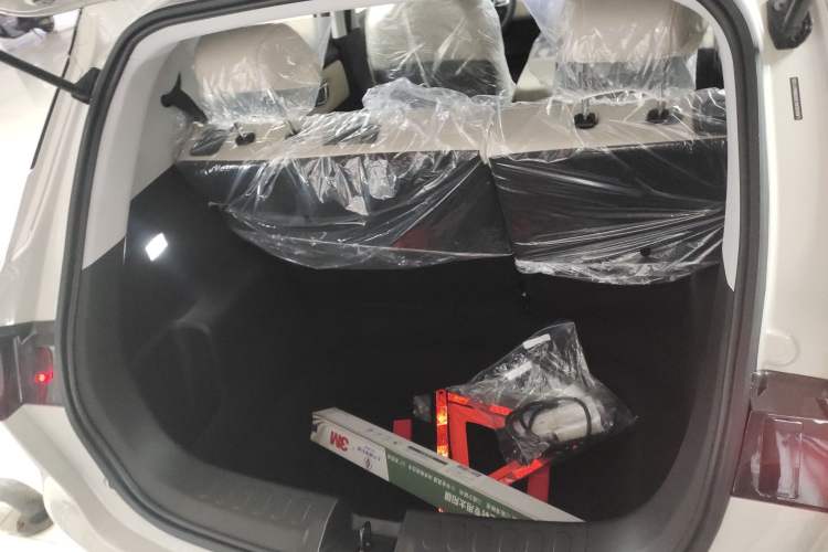 Used Wuling Bingo PLUS 2024 401 km Range 5-Seater Version