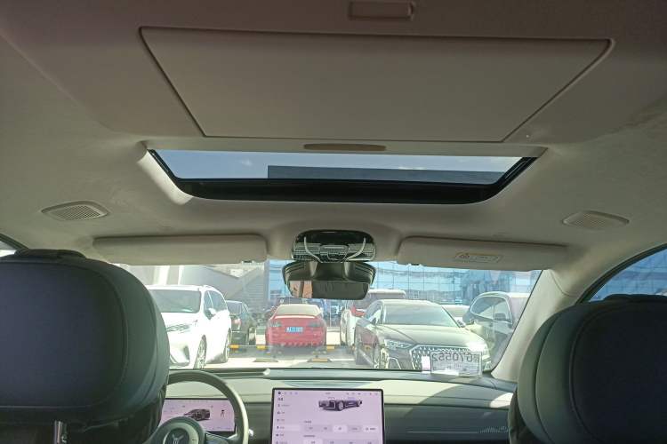 Used VOYAH Dream 2026 Model PHEV Qiankun Ultra Headliner