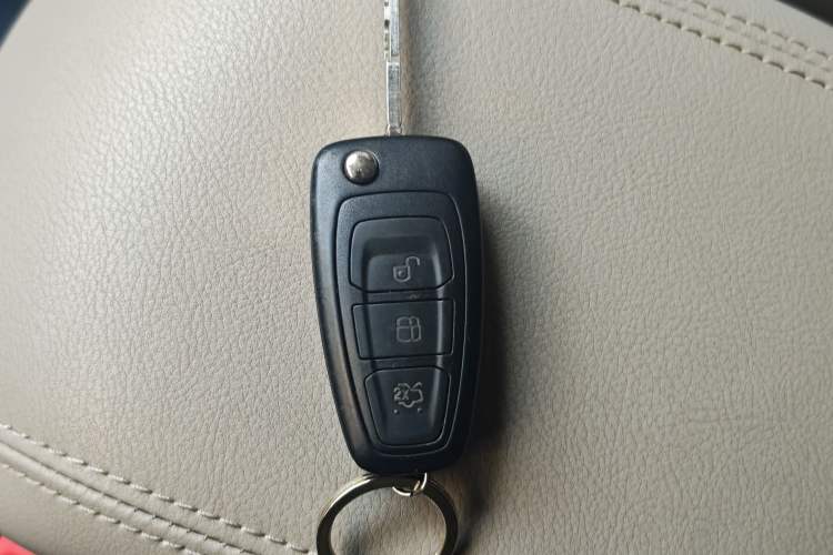 Used Ford Kuga 2013 2.0L GTDi Four-Wheel-Drive Elite Model
