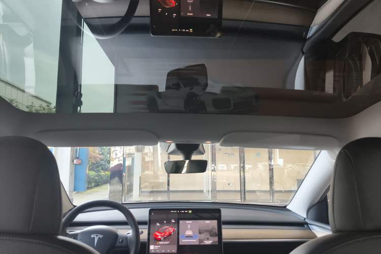 Used Tesla Model Y 2022 Rear-Wheel-Drive Version
