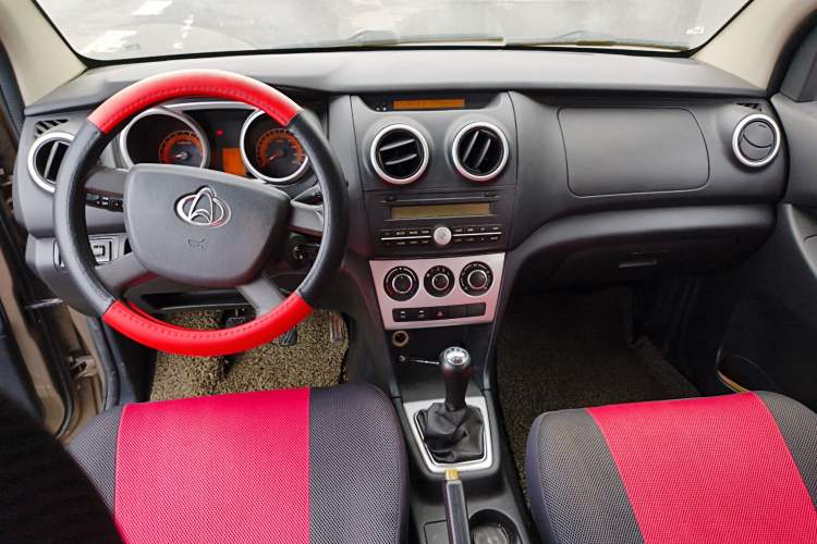 Used CHANGAN KAICHENG Ounuo S 2015 1.5L Jin Ouno Standard Model