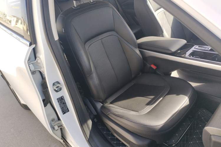 Used Wuling Xingguang 2024 Co-Creation Edition 510 Advanced Model