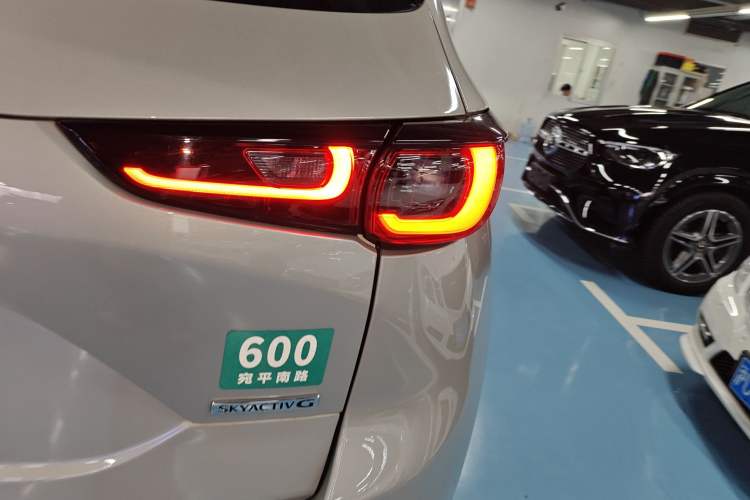 Used Mazda CX-5 2022 2.5L Automatic 4x4 Prestige Edition
