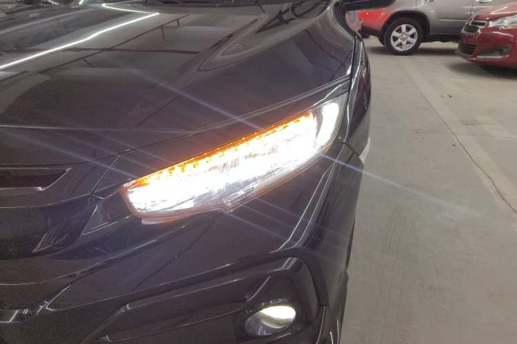 Used Honda Civic 2021 HATCHBACK 220TURBO CVT Trendy Cool Edition