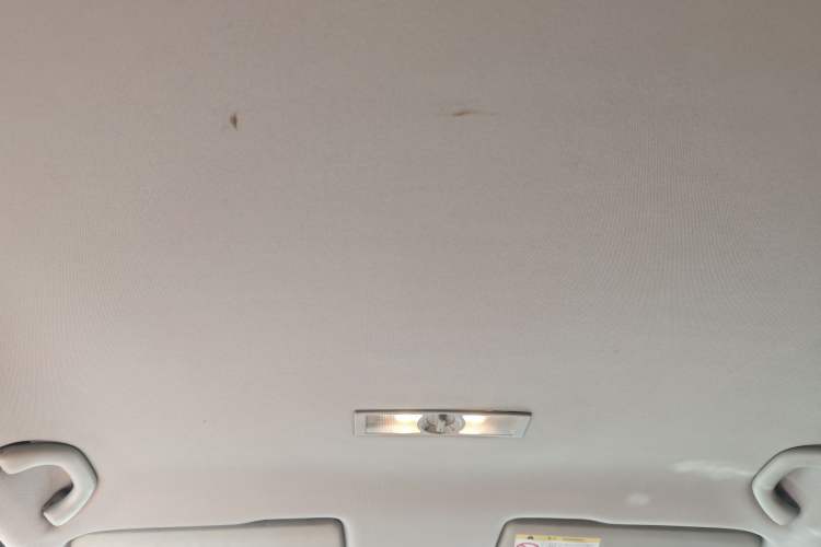 Used Volkswagen Lavida 2013 Revised Classic 1.6L Automatic Fashion Edition
