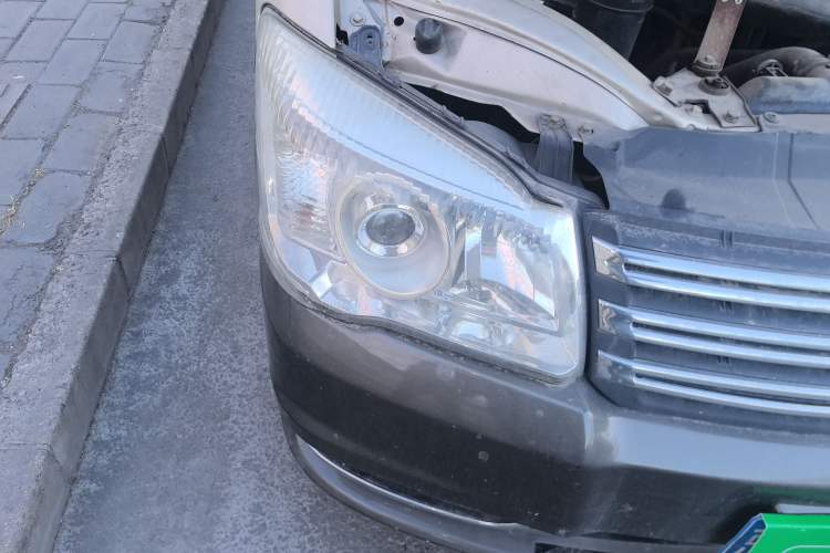 Used FORTHING Lingzhi 2016 M5 2.0L 7-seat Long-wheelbase Standard Model
