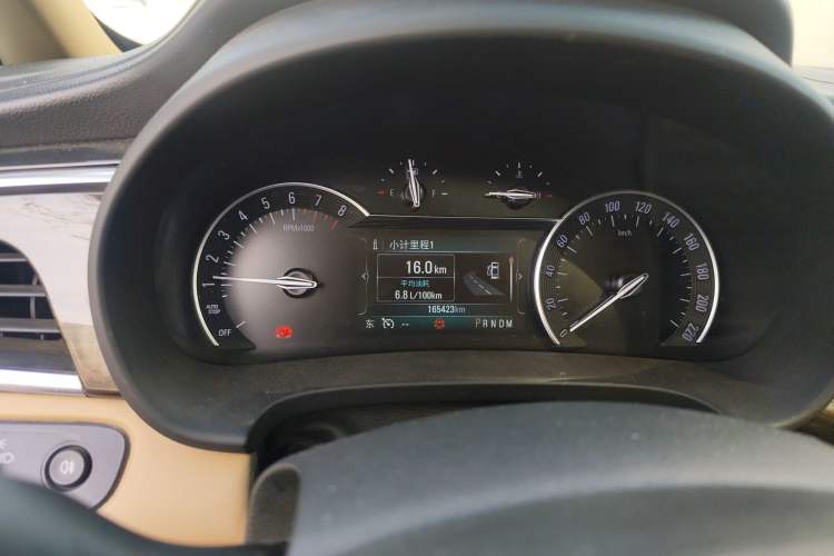 Used Buick GL8 2018 ES 28T Premium Model China VI Standard