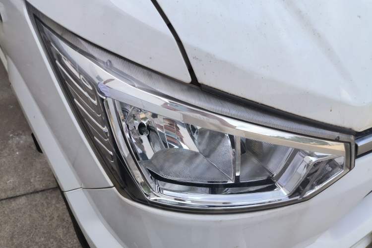 Used King Long Longyao 6 2022 Innovative Hang 38.64 kWh Van Series
