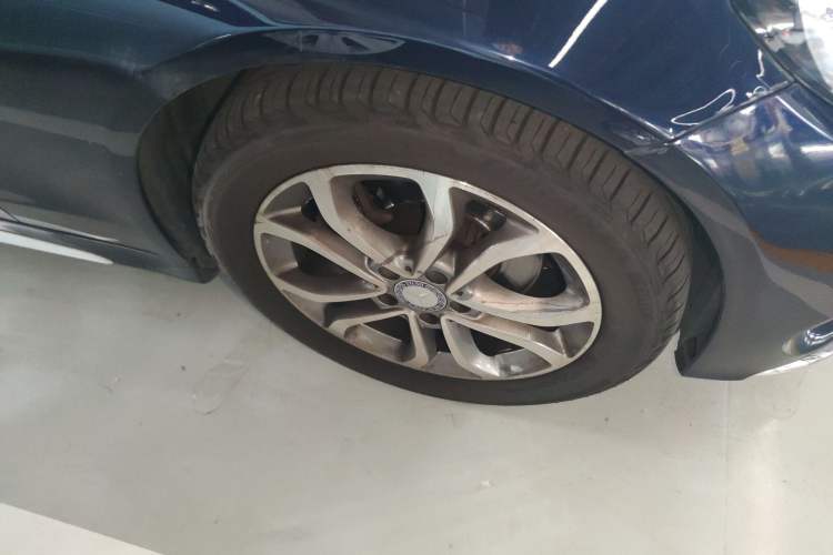 Used Mercedes-Benz C-Class 2017 Revised C 180 L Dynamic Sports Edition Exterior 4