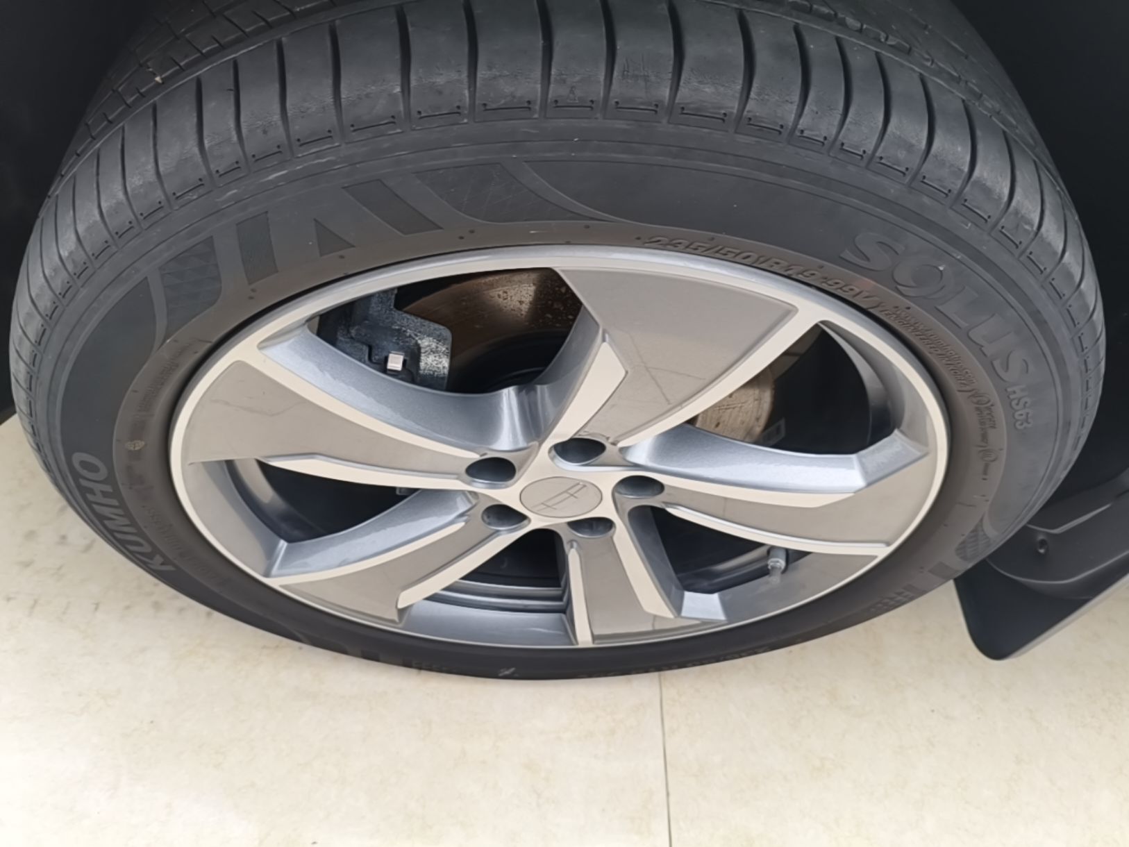 Geely Auto Haoyue L 2023 2.0T DCT Prestige Edition — снимка 10