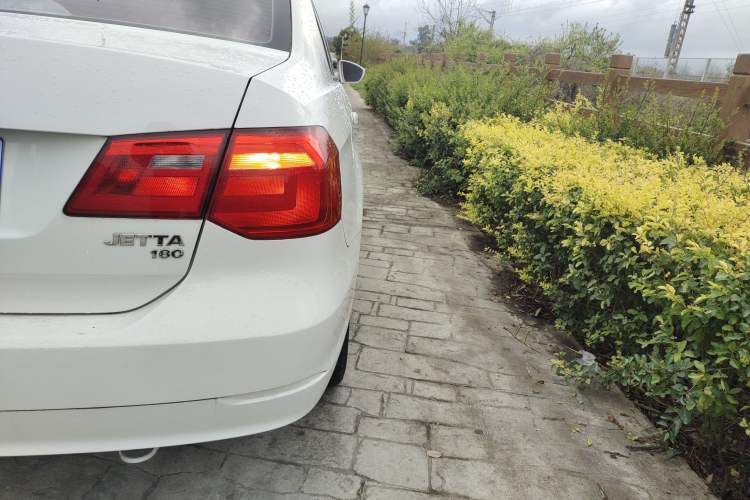 Used Volkswagen Jetta 2015 Value Edition 1.6L Manual Fashionable Style