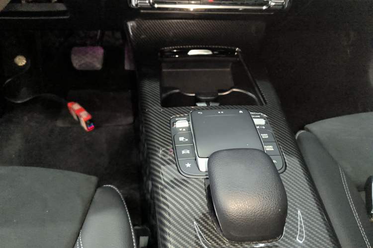 Used Mercedes-Benz A-Class 2020 Restyled A 200 L Sport Sedan Fashion Version
