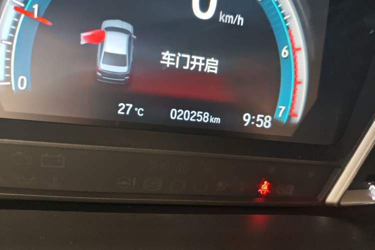 Used Honda Envix 2019 180TURBO CVT Prestige Edition China VI Odometer Close Up