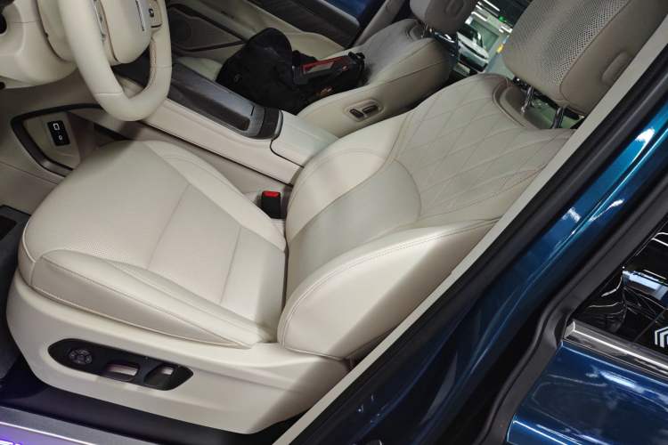 Used Wey Gaoshan 2025 Four-Wheel Drive Alpine 8