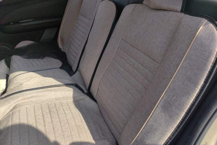 Used Geely Auto Vision X3 2019 Upgraded Model 1.5L Manual Elite Version Left Rear Seat