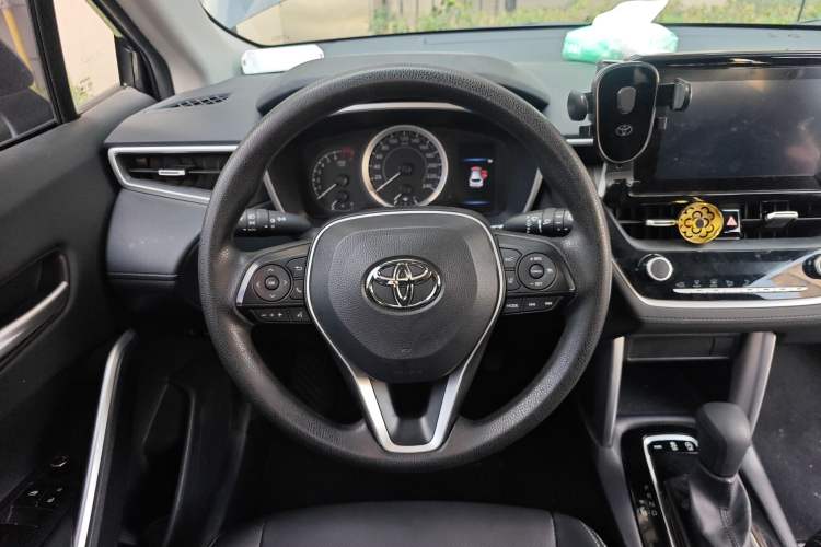 Used Toyota FRONTLANDER 2022 2.0L CVT Luxury Edition