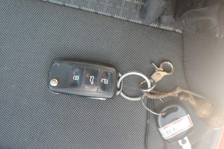 Used Volkswagen Polo 2016 1.6L Automatic Comfort Model
