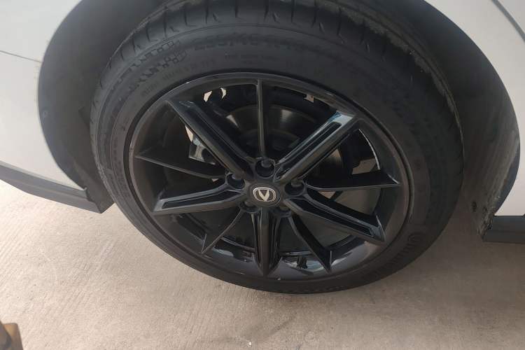 Used Changan UNI-V 2023 1.5T Prestige Model