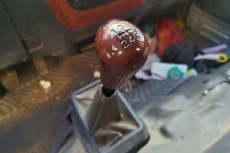 Used Golden Dragon Hiace 2021 1.8L Gasoline Version Long Wheelbase Low Roof – LJ4A18Q6 Gear Lever