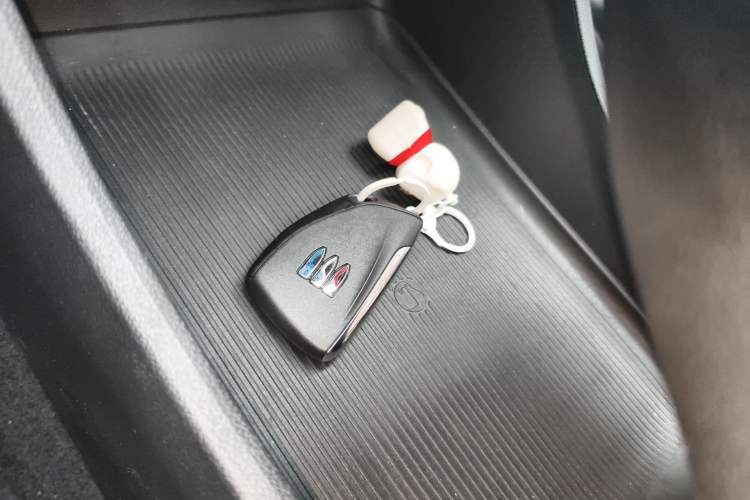 Used Buick LaCrosse 2024 28T Luxury Edition Vehicle Key