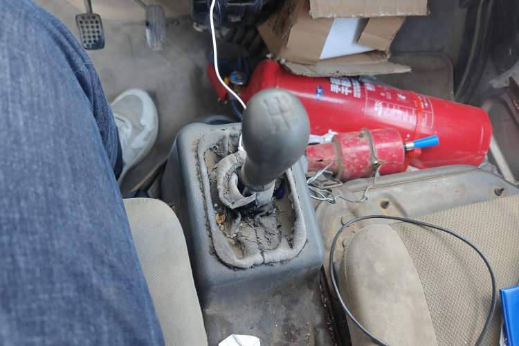 Used Wuling Zhiguang 2010 1.0L New Version Practical Short-Body L2Y Gear Lever