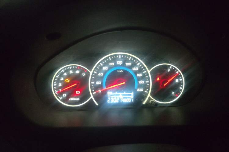 Used Wuling Rongguang V 2015 1.5L Base Version Instrument Cluster