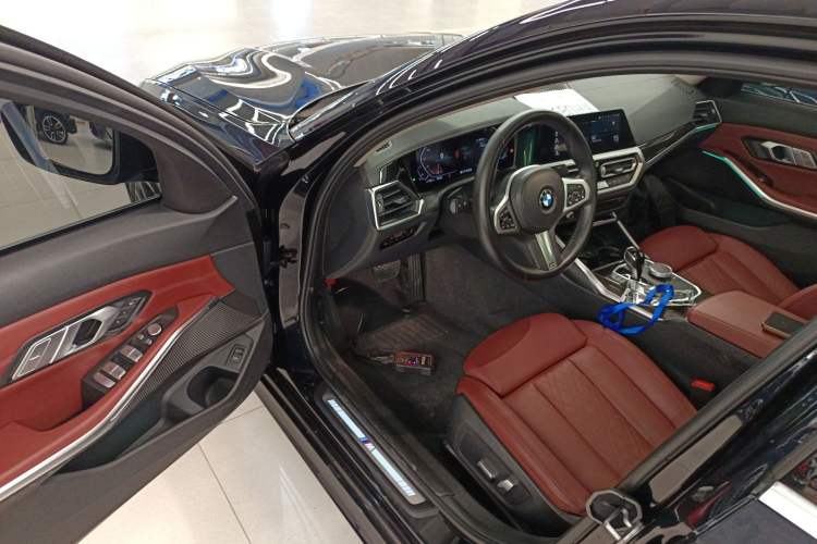 Used BMW 3 Series 2022 325Li M Sport Package Driver Seat