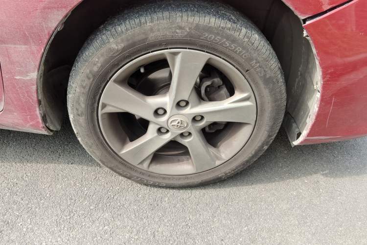 Used Toyota Corolla 2012 Luxurious Edition 1.8L CVT GL-i
