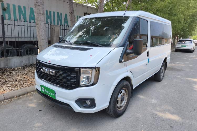 Used JMC Fushun 2025 2.0T 6MT Diesel Short-Wheelbase Low-Roof Commercial Multi-Purpose Passenger Vehicle with 5/6 Seats and Twin-Swing Tailgate