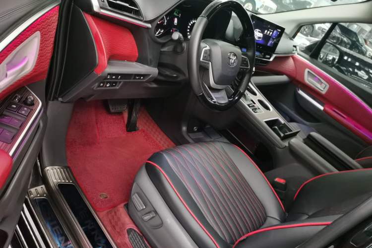 Used Toyota SIENNA 2024 2.5L Hybrid Comfort Edition