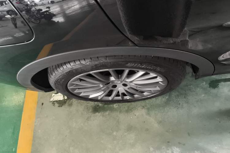 Used Leapmotor C11 2024 All-Electric 580 Luxury Edition Right Rear Wheel Hub