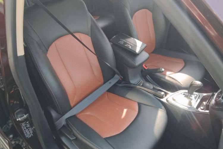 Used Baojun 560 2016 1.8L iAMT Elite Edition