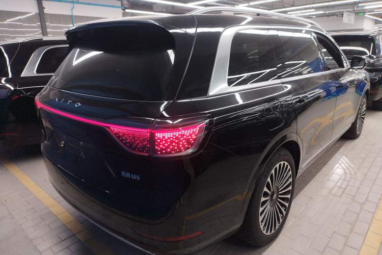 Used Hima AITO M9 2024 Range-Extended Ultra Version 42 kWh 6-Seater Model
