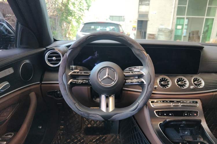 Used Mercedes-Benz E-Class 2022 Second Facelift E 260 L Sport Edition