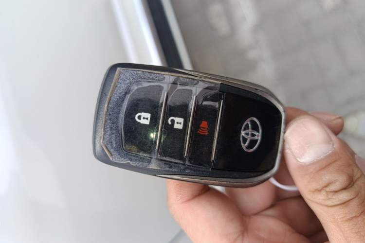 Used Toyota Land Cruiser 
